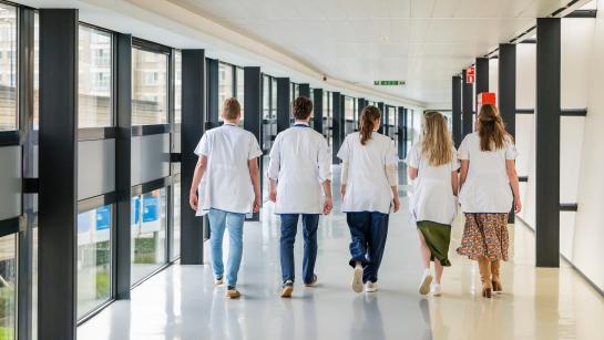 UZ-medewerkers in campusader