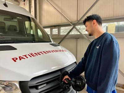 Elektrische wagen patiëntenvervoer